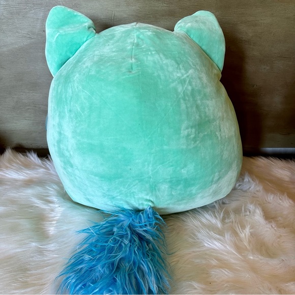 Squishmallow Rienne Arctic Fox 16” Stuffed animal - Picture 3 of 3